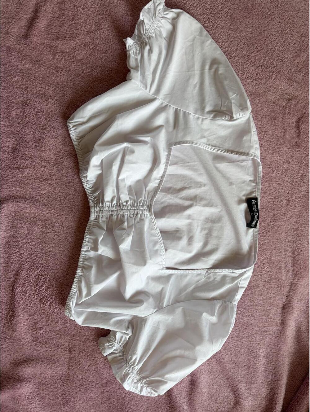Scarlet Darkness White Puff Sleeve Crop Top Size L